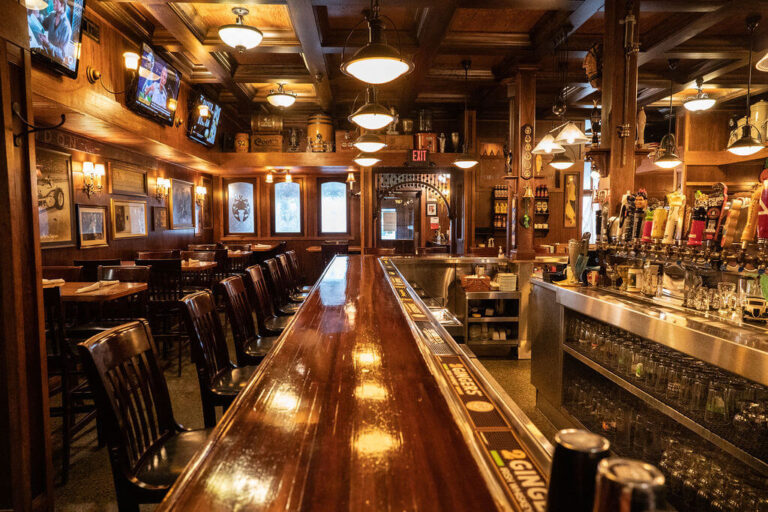 Aristocrat indianapolis aristocrat pub restaurant
